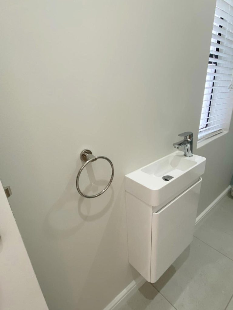Washbasin in the toilet of the Renosterbos show house. Schoeman Trio Builders residential building, Hartenbos