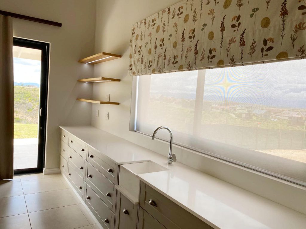 Kitchen of the Renosterbos show house. Schoeman Trio Builders residential building, Hartenbos