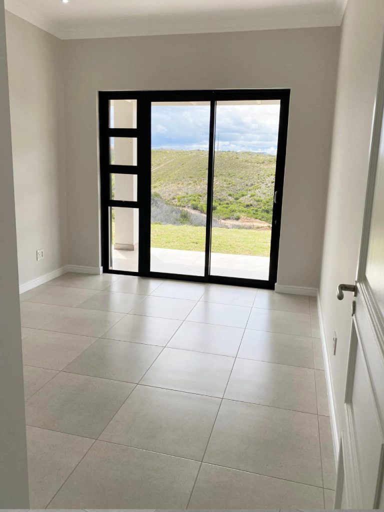 Empty space of b edroom in Renosterbos show house.. Schoeman Trio Builders residential building, Hartenbos