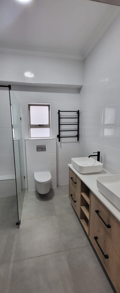 Craftsman style residence, Schoeman Trio Builders, Mossel Bay.
