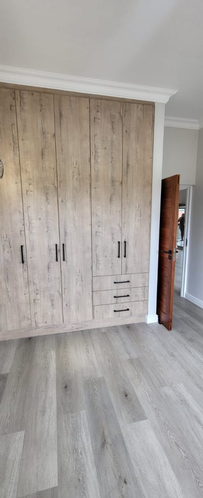 Craftsman style residence, Schoeman Trio Builders, Mossel Bay.