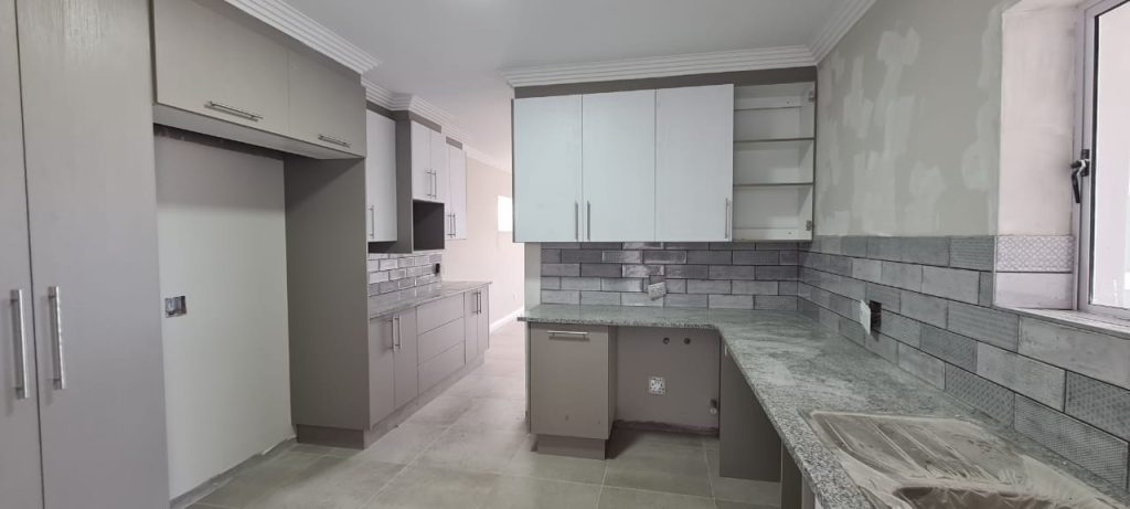 Quality construction - kitchens by Schoeman Trio Builders, Mossel Bay.