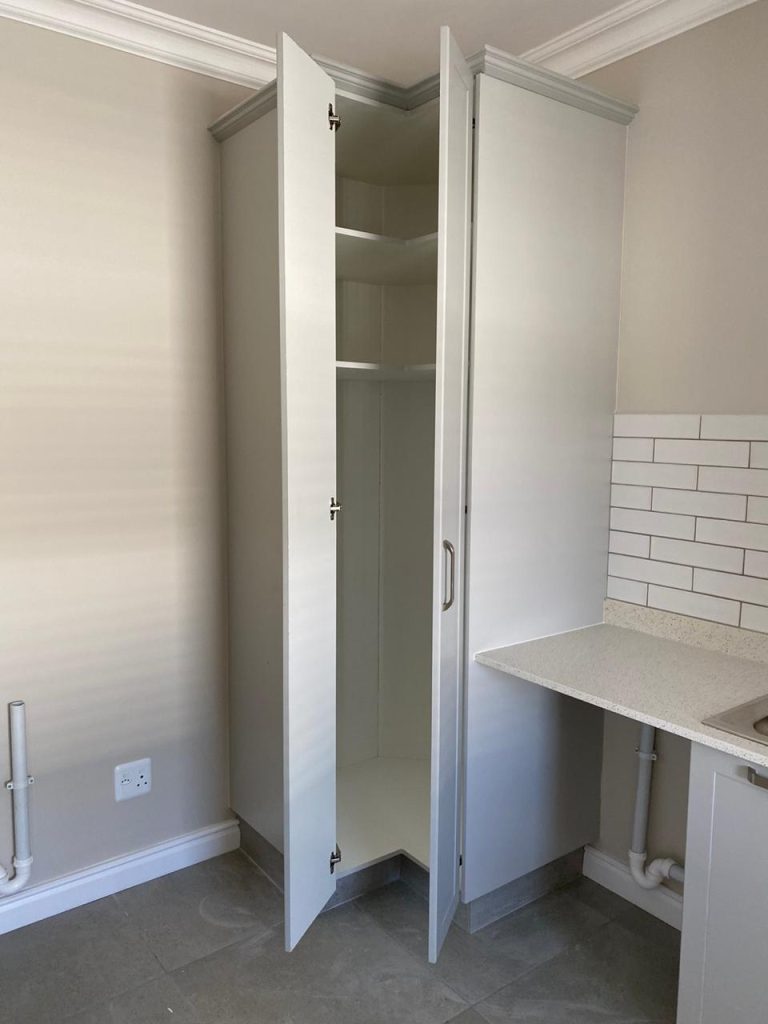 Scullery - Newly built ranch-style house - Schoeman Trio Builders, Mossel Bay