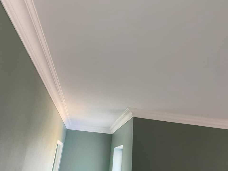 Cornices - Newly built semi-neoclassical colonial house - Schoeman Trio Builders, Mossel Bay