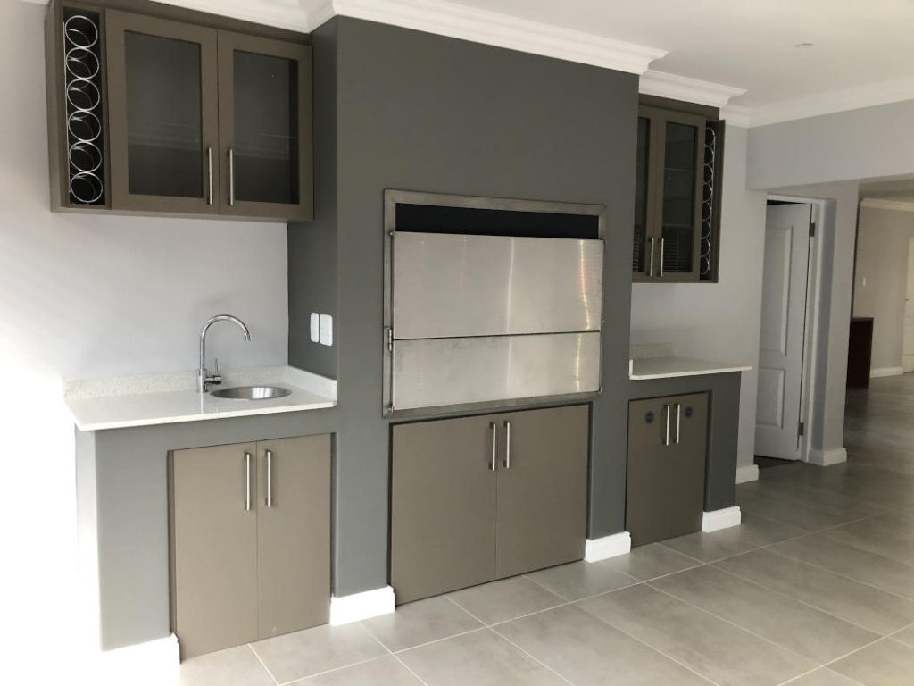 Braai - We construct strong buildings and support our clients with special features. Schoeman Trio Builders, Mossel Bay.