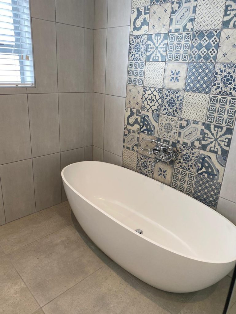 Superior building contractors - bathrooms. Schoeman Trio Builders, Mossel Bay.