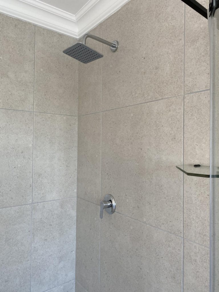 Superior building contractors - bathrooms. Schoeman Trio Builders, Mossel Bay.