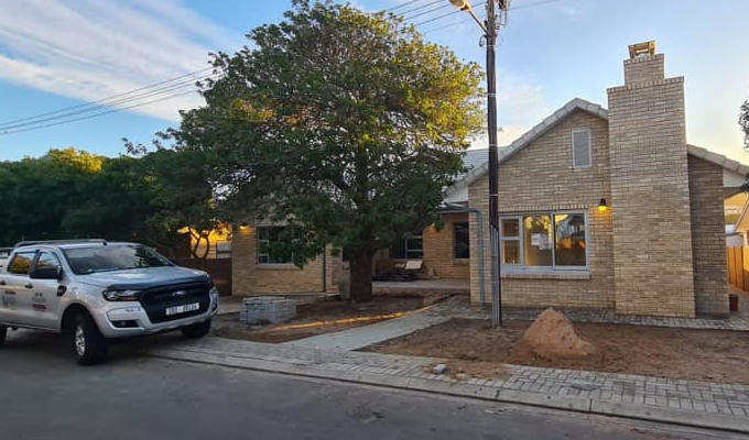 Newly built ranch-style house - Schoeman Trio Builders, Mossel Bay