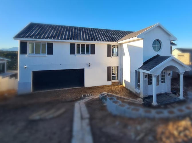 Newly built semi-neoclassical colonial house - Schoeman Trio Builders, Mossel Bay